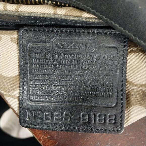 COACH! VINTAGE COLLECTOR BLACK GENUINE LEATHER ADJUSTABLE STRAP PURSE, HANDBAG! - Picture 12 of 13